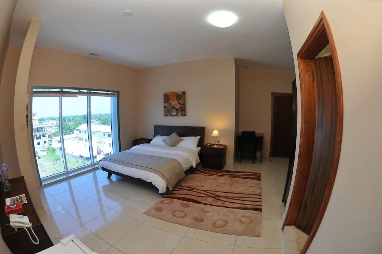 Murex Plaza Hotel & Suites Monrovia Exterior photo